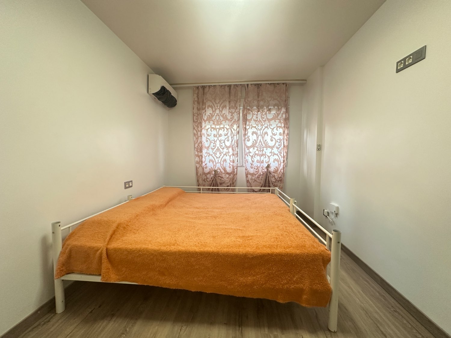 Duplex en Torrevieja con 2 dormitorios + 2 baños completamente reformado