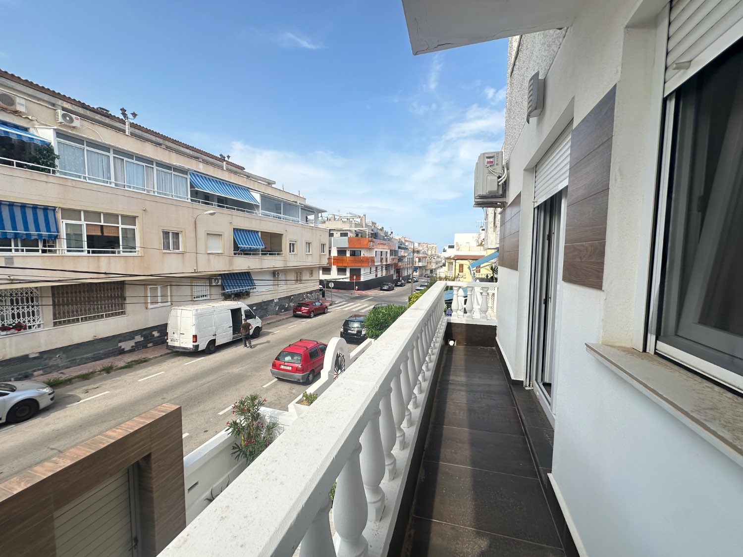 Duplex en Torrevieja con 2 dormitorios + 2 baños completamente reformado