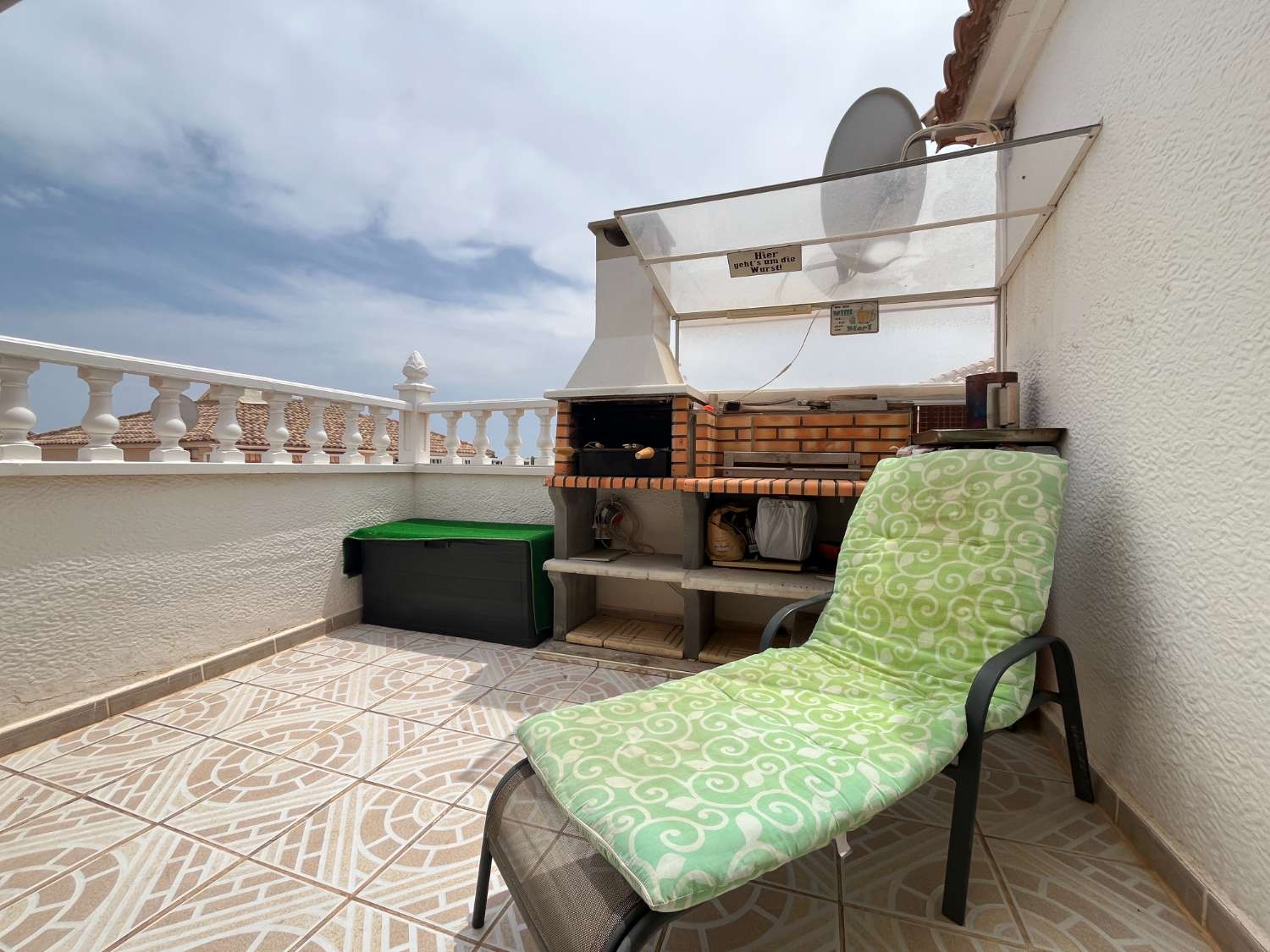 Preciosa Vivienda Tipo Quad de 3 Dormitorios y 2 Baños con Piscina Comunitaria en Comunidad Cerrada – Playa Flamenca