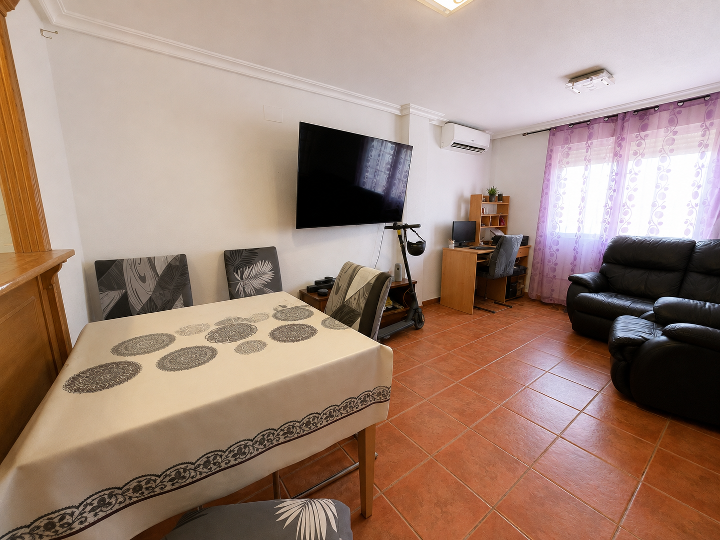 3 bedroom, 2 bathroom duplex with communal pool