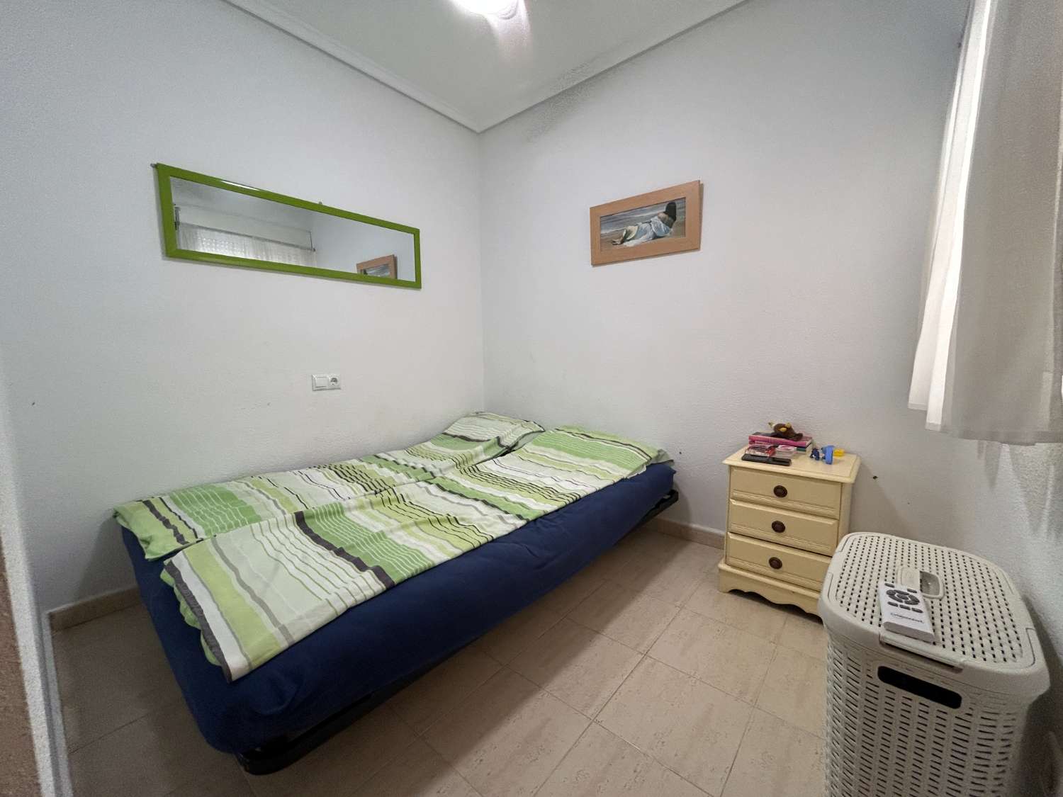 Bonito y acogedor apartamento en la planta baja con 2 dormitorios y 1 baño.