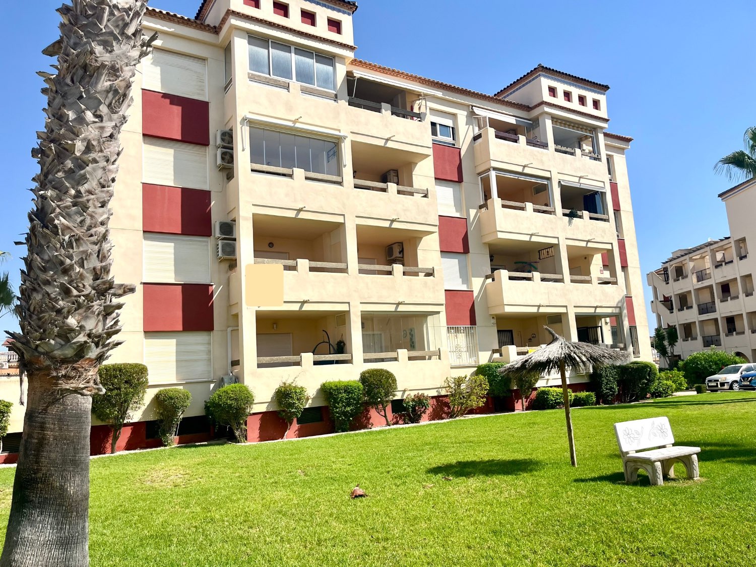 Sørvendt leilighet med 2 soverom og 2 bad i La Florida, Orihuela Costa