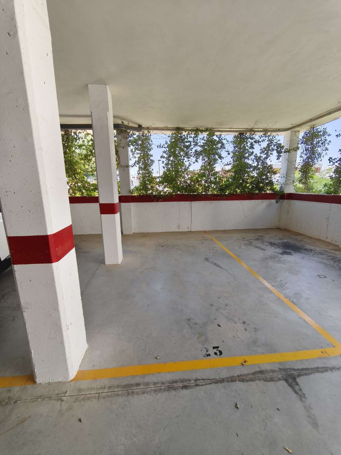 Apartamento de 2 dormitorios, 2 baños, 1 bodega, 1 plaza de garaje y 1 piscina comunitaria completamente nuevo