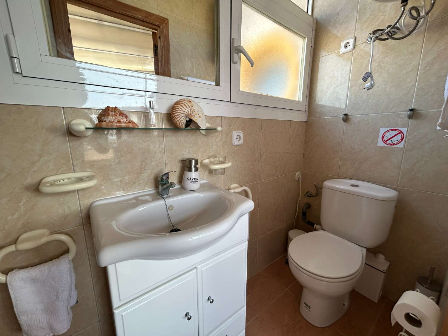 3 soverom, 2 bad hus med privat basseng.