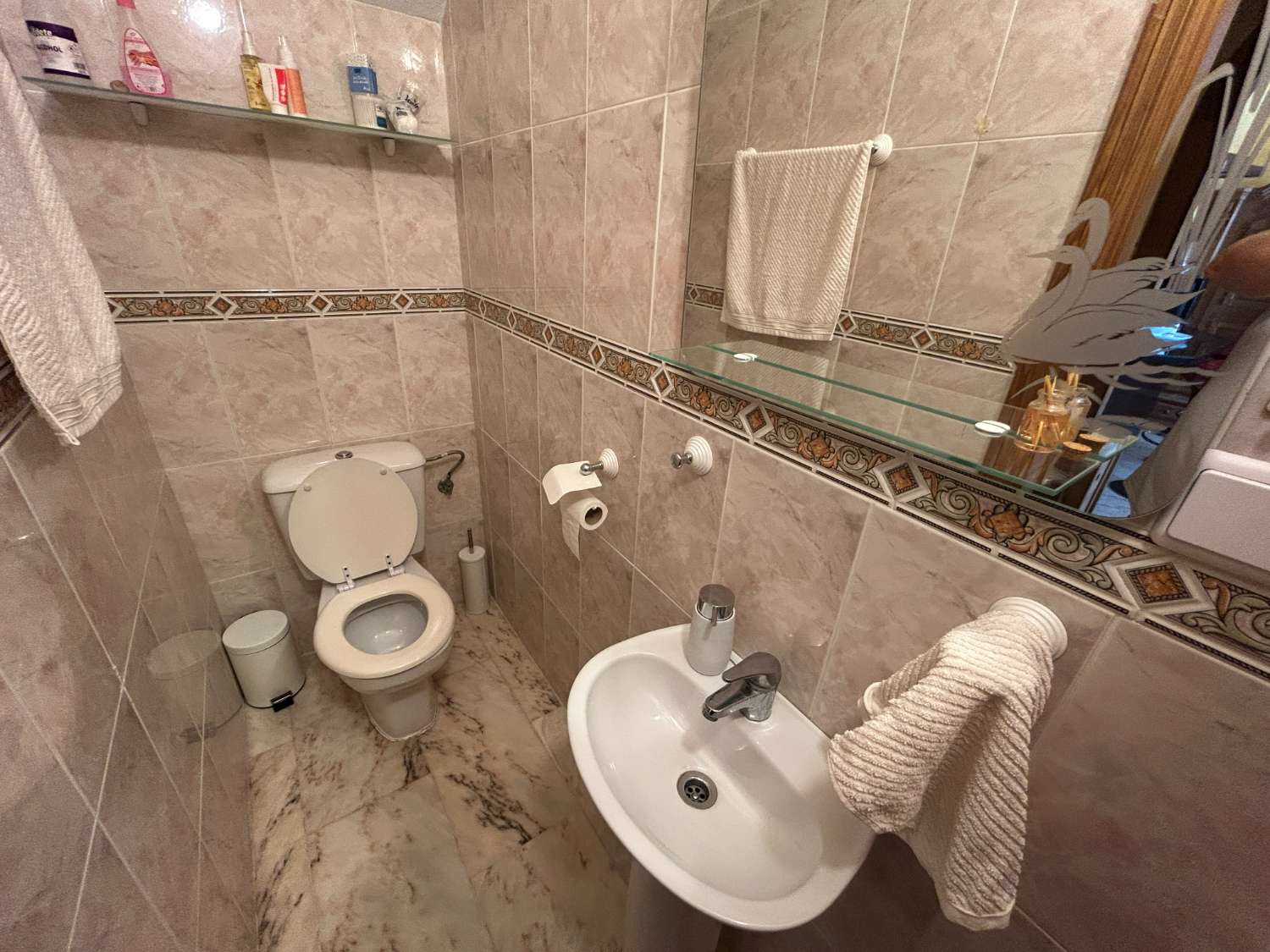 3 soverom, 2 bad hus med privat basseng.