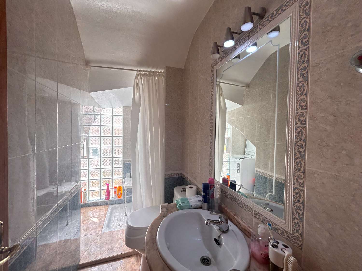 Kaunis kaksikerroksinen Zodiaco 3:ssa