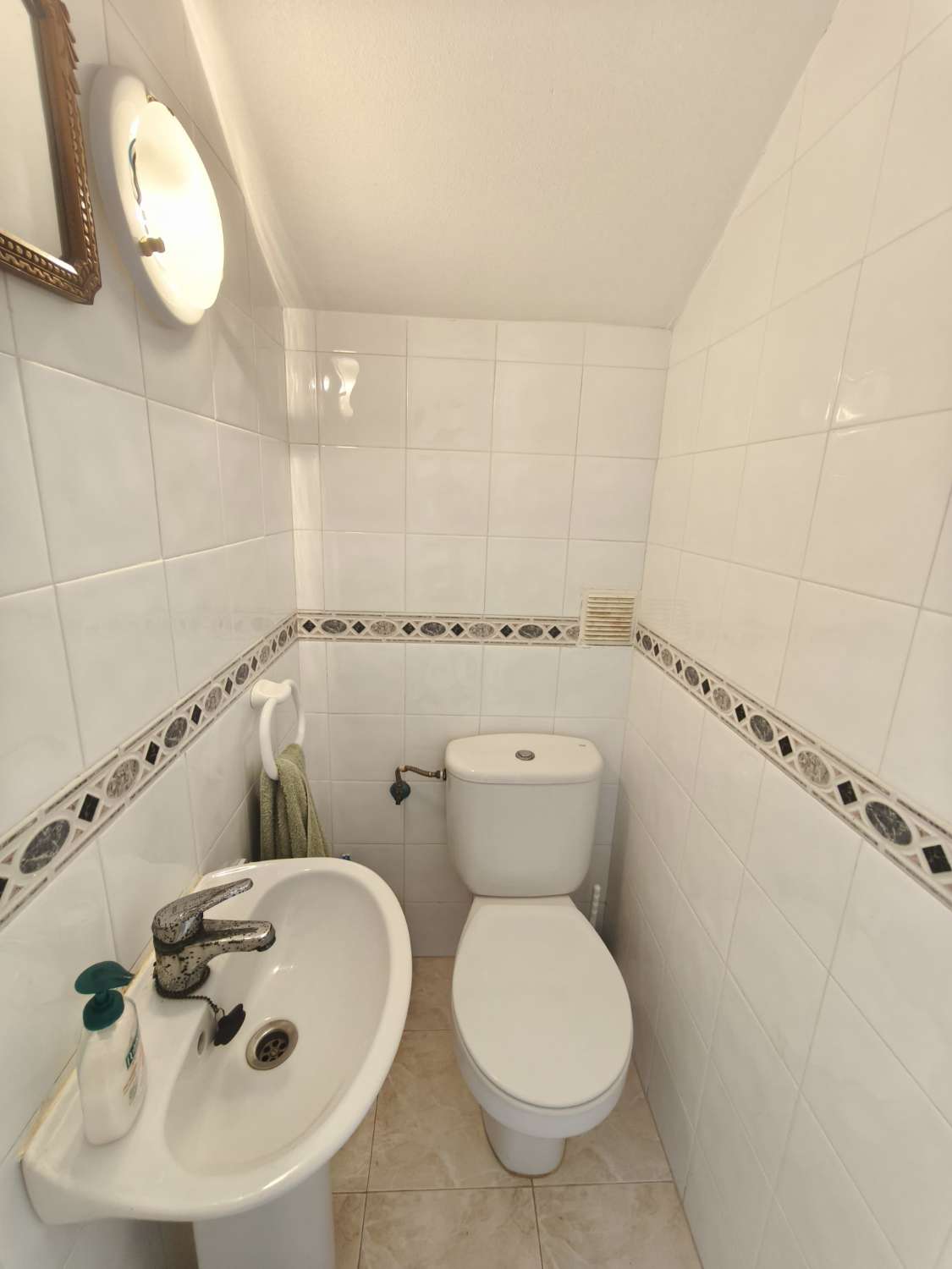 Dúplex de 2 dormitorios y 1 baño en La Florida.