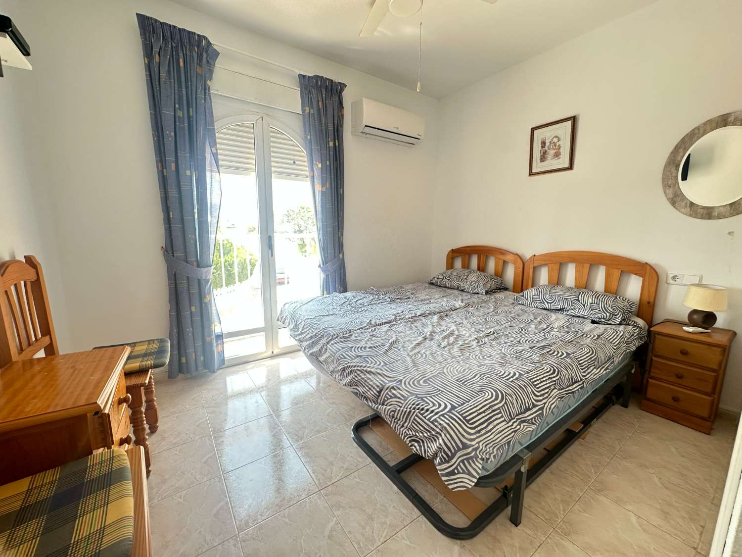 Dúplex de 2 dormitorios y 1 baño en La Florida.