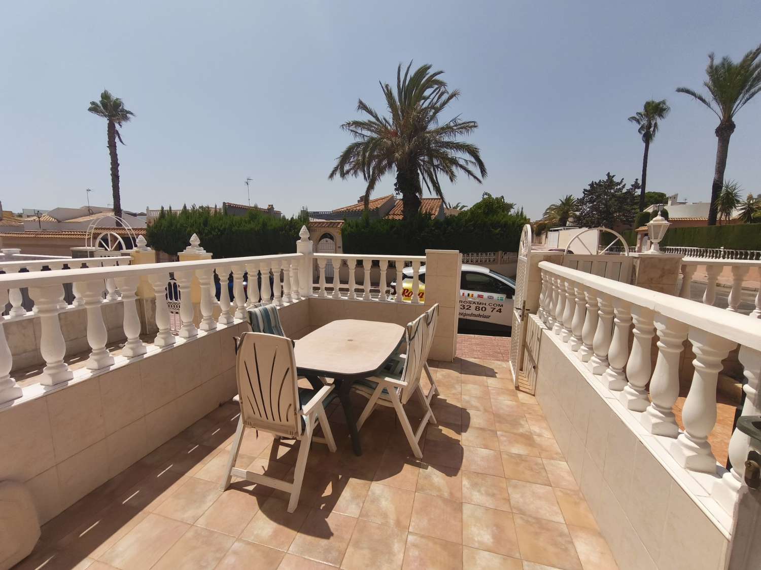 Dúplex de 2 dormitorios y 1 baño en La Florida.