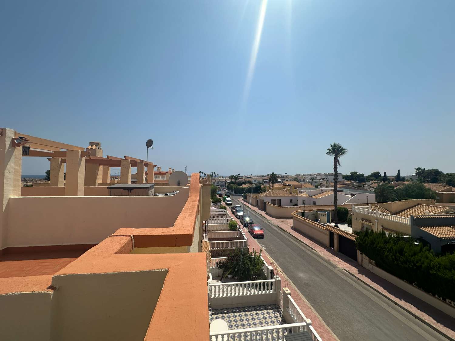 Dúplex de 2 dormitorios y 1 baño en La Florida.