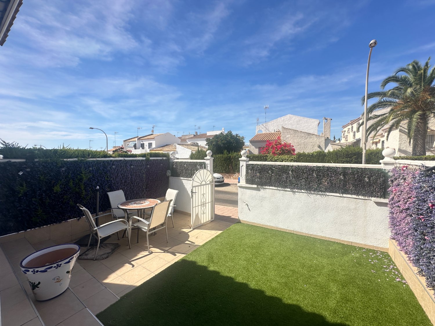 Bungalow reformado 2 dormitorios en La Florida !