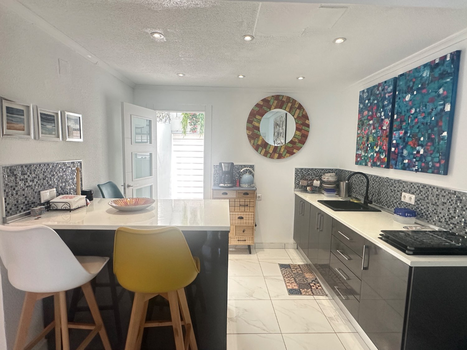 Bungalow reformado 2 dormitorios en La Florida !