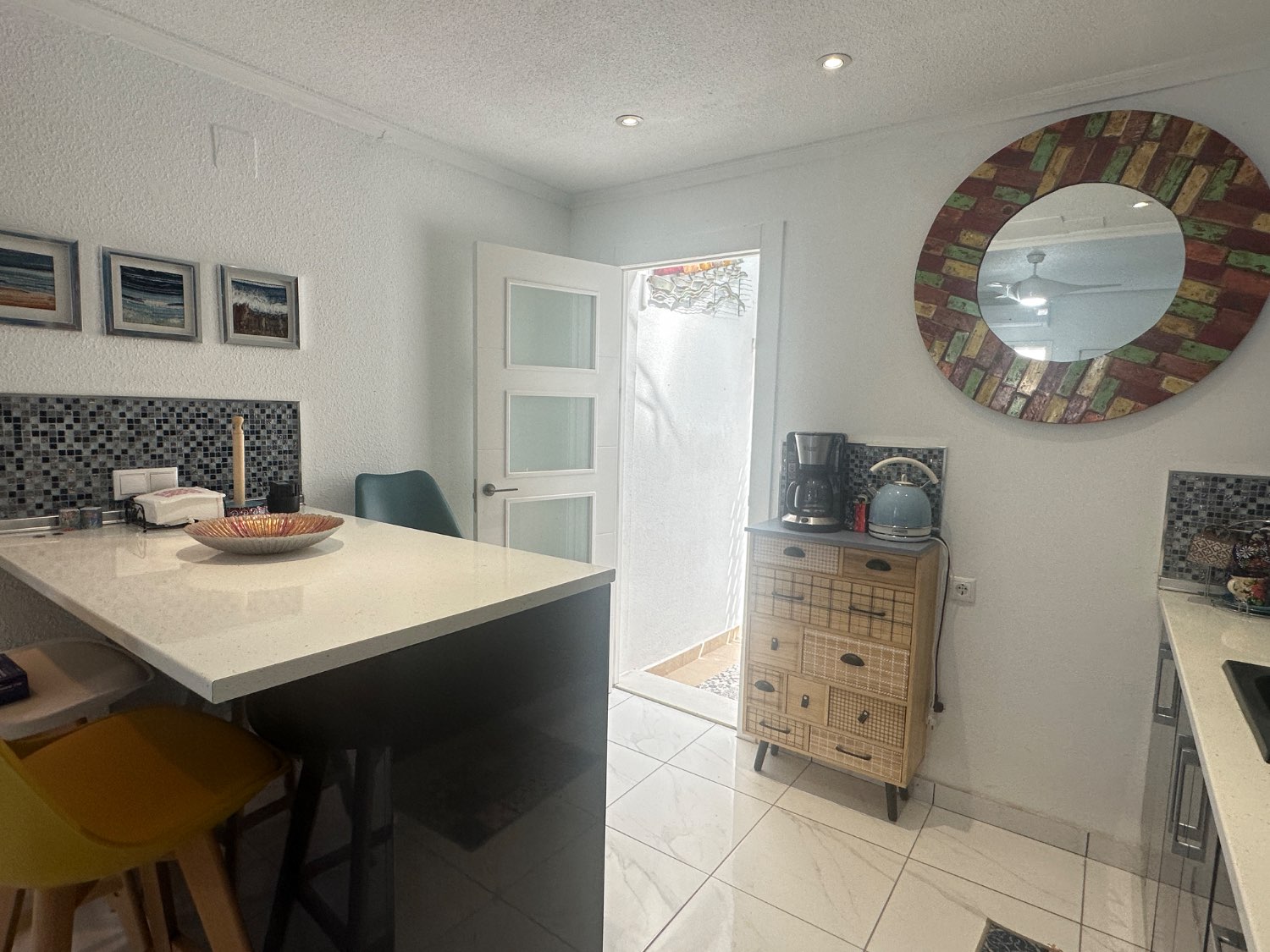 Bungalow reformado 2 dormitorios en La Florida !