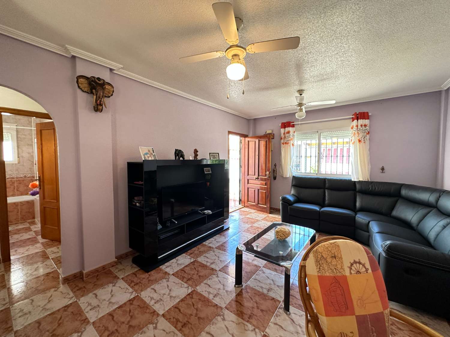 Bungalow de 2 dormitorios con solárium en Playa Flamenca