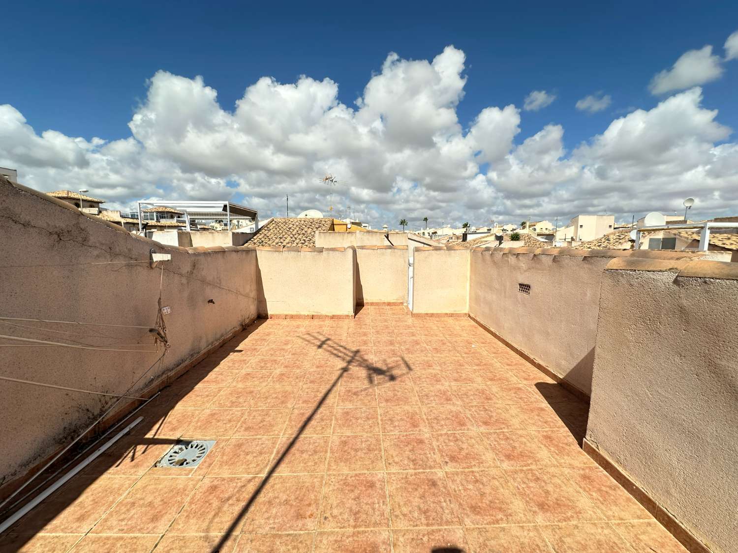 Bungalow de 2 dormitorios con solárium en Playa Flamenca