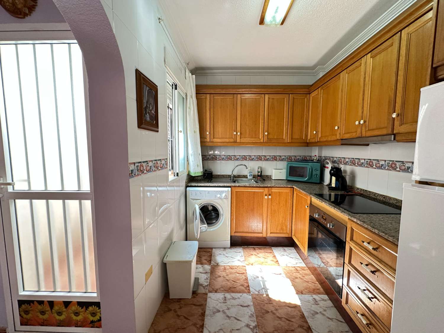 Bungalow de 2 dormitorios con solárium en Playa Flamenca