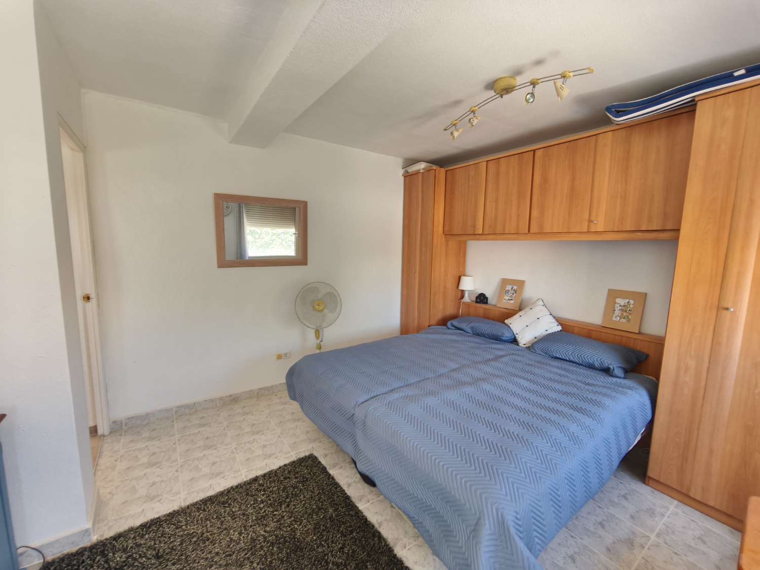 Chalet independiente en La Florida – 3 dormitorios, 2 baños y piscina privada