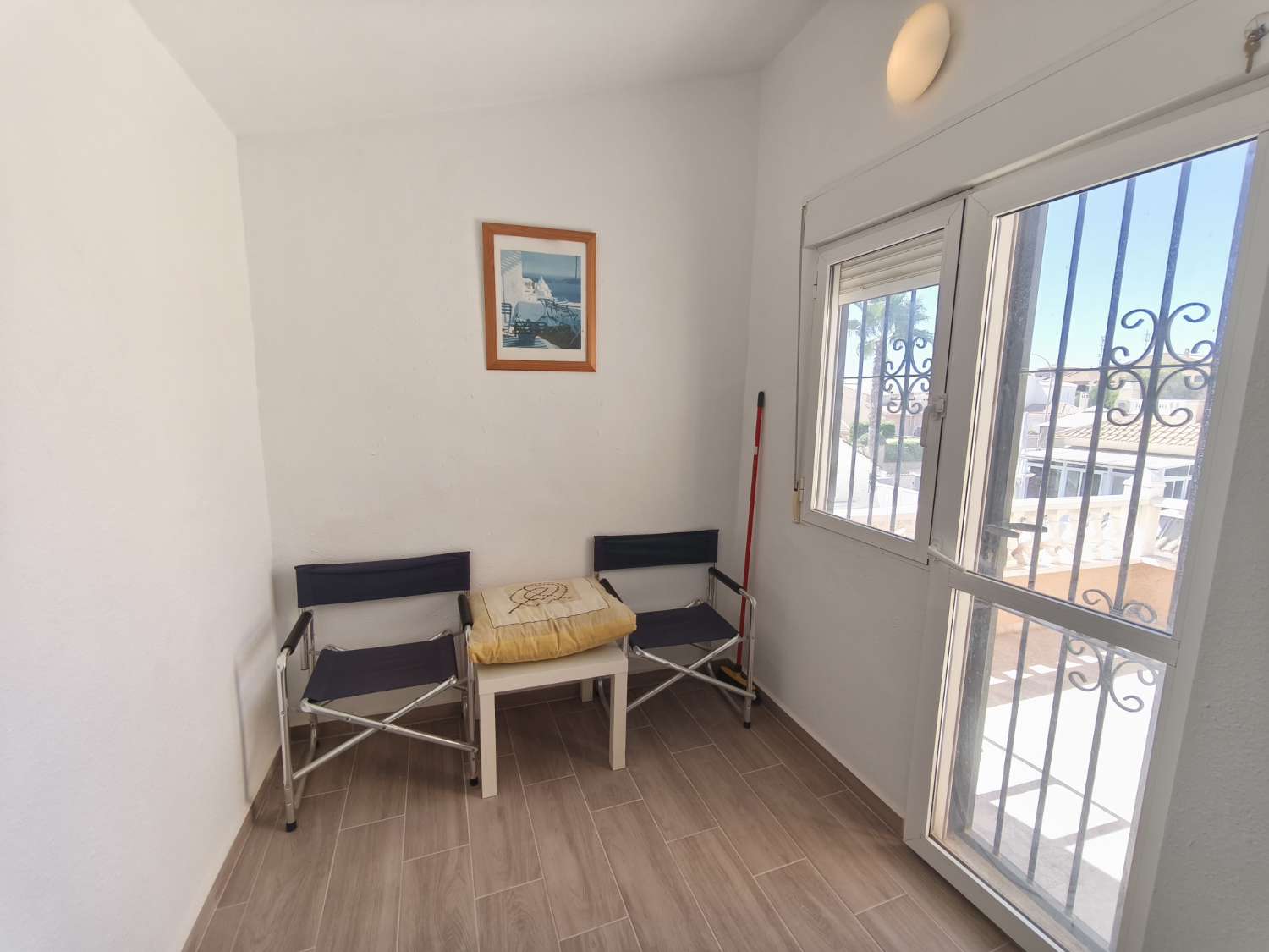 Chalet independiente en La Florida – 3 dormitorios, 2 baños y piscina privada