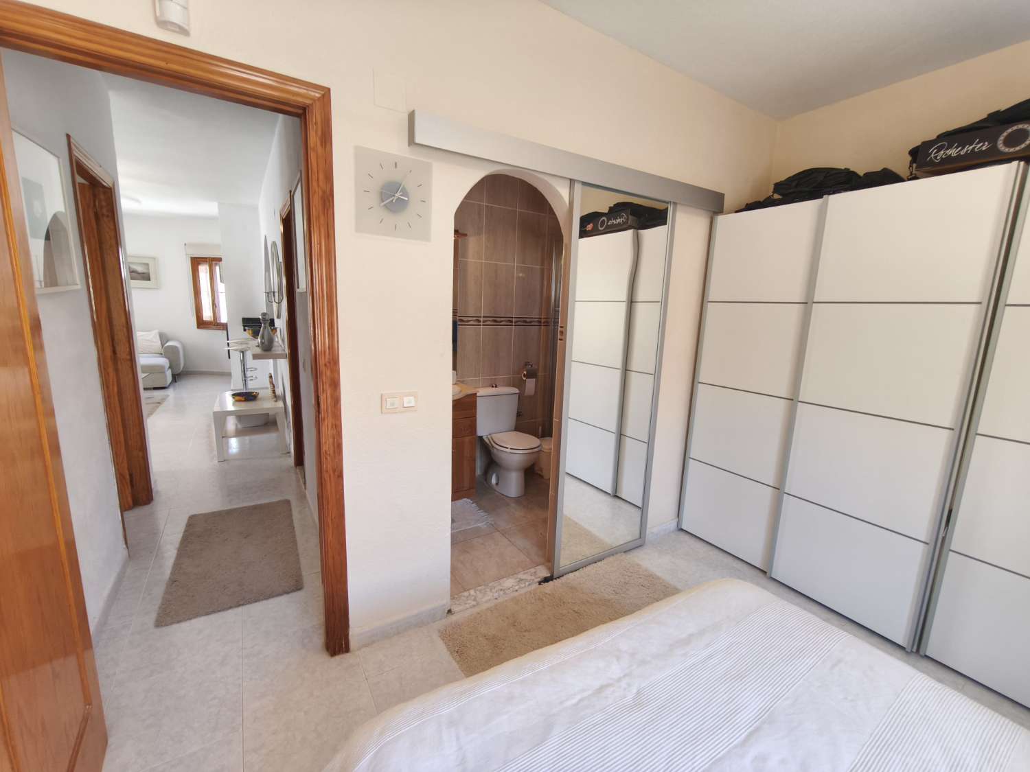 Chalet independiente en La Florida – 3 dormitorios, 2 baños y piscina privada