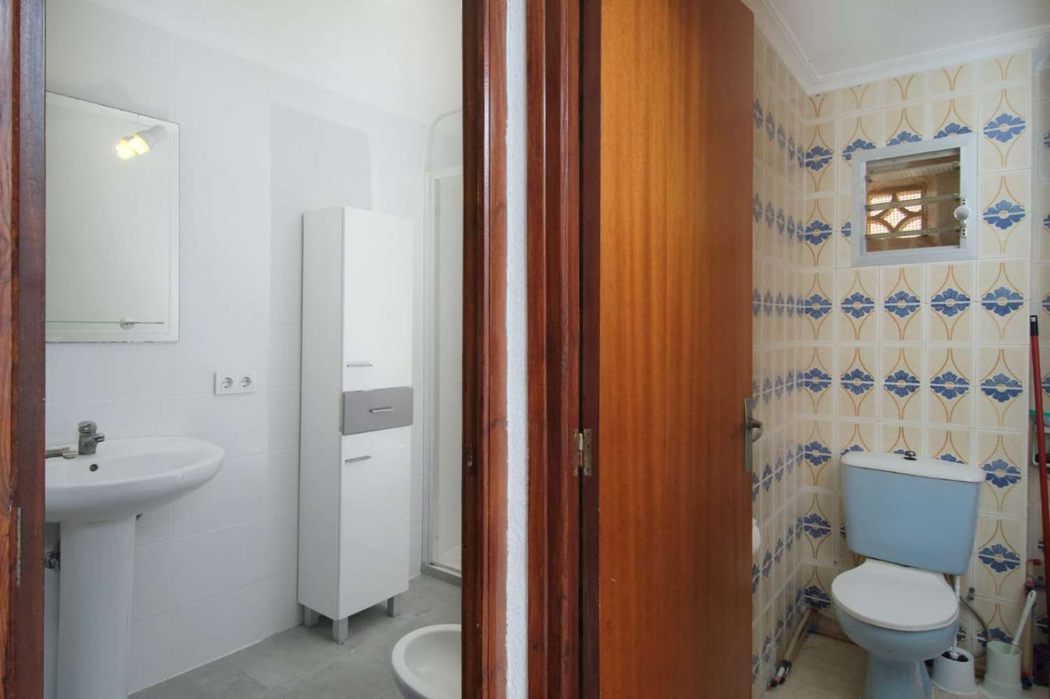 3 soveværelser, 2 badeværelser lejlighed med parkering 250 meter fra stranden