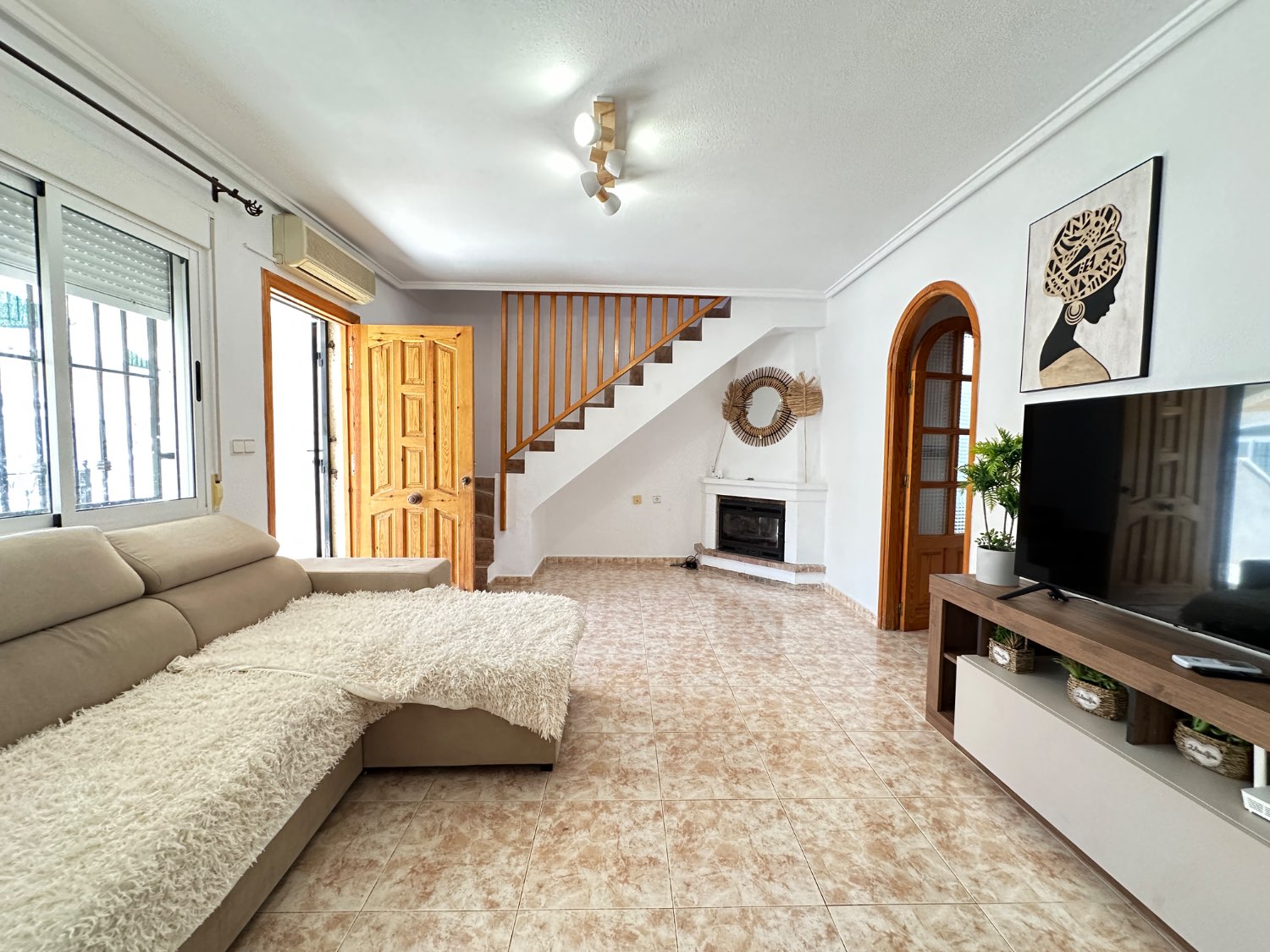 Dúplex en esquina con piscina privada en Playa Flamenca