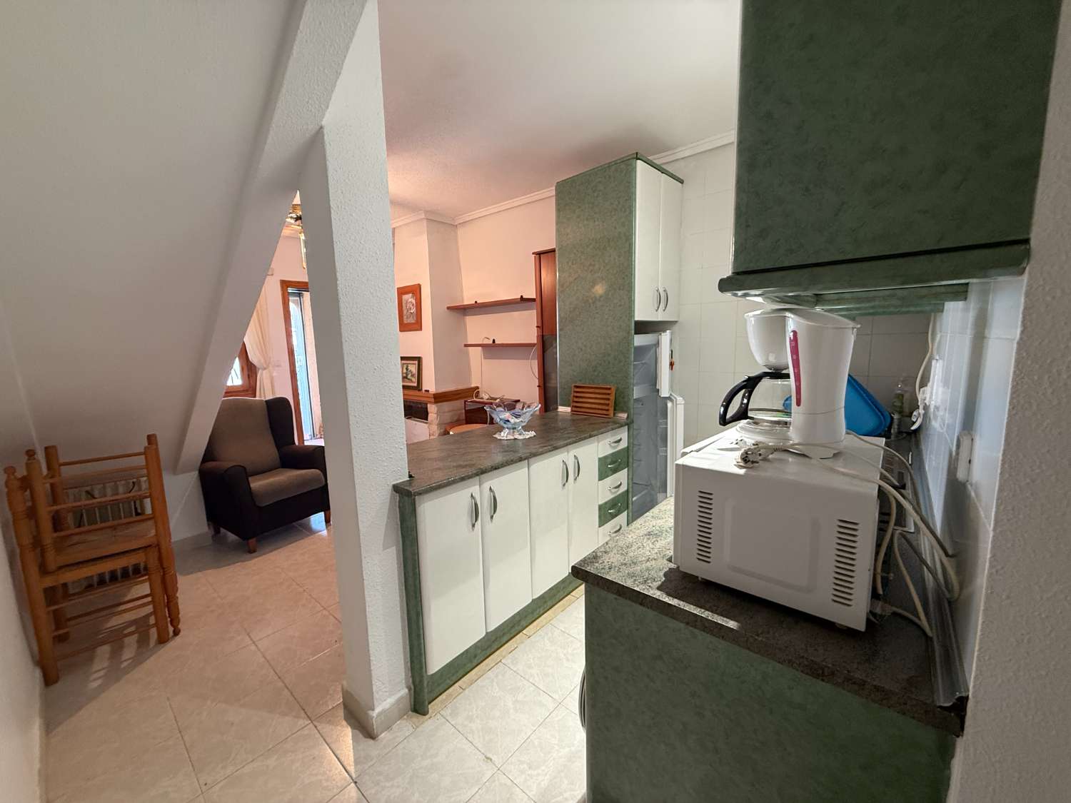 Moderno duplex en Las Chismosas, Orihuela Costa – 2 dormitorios, 2 baños y piscina.