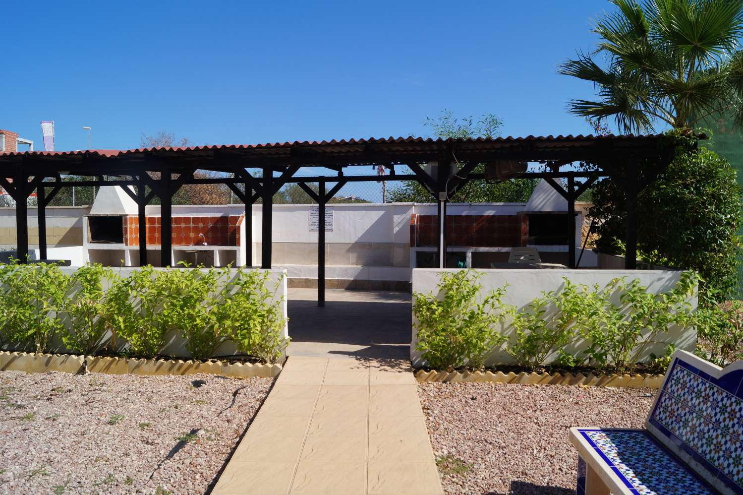 Moderno duplex en Las Chismosas, Orihuela Costa – 2 dormitorios, 2 baños y piscina.