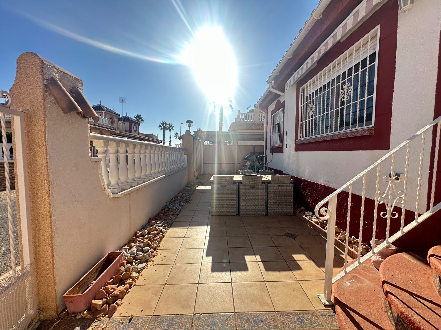 Bungalow con solárium privado y jardín  en playa flamenca