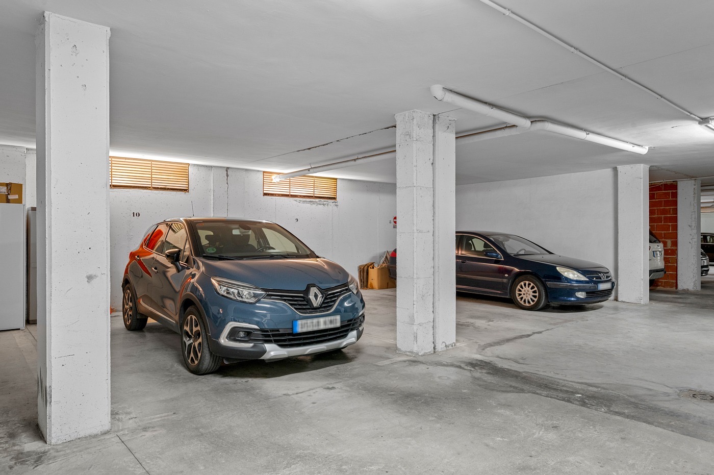 Apartamento de 2 dormitorios y 2 baños con garaje en La Florida.