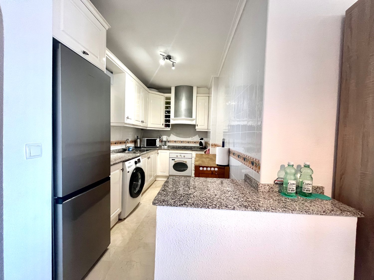 Apartamento de 2 dormitorios y 2 baños con garaje en La Florida.