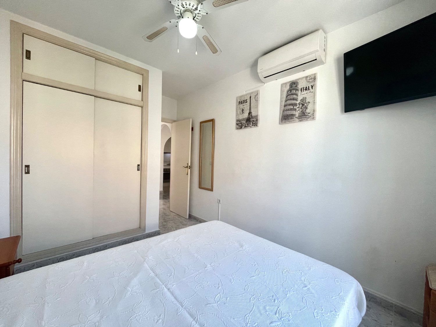 Apartamento de 2 dormitorios y 1 baño en Playa Flamenca