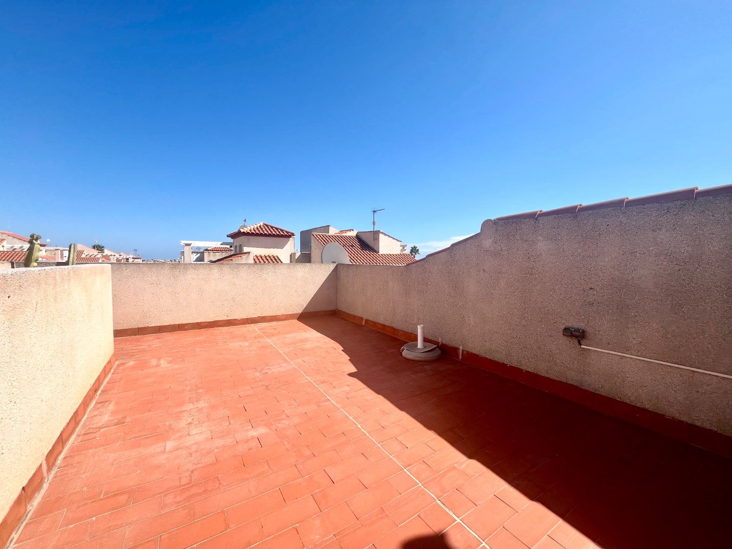 Apartamento de 2 dormitorios y 1 baño en Playa Flamenca