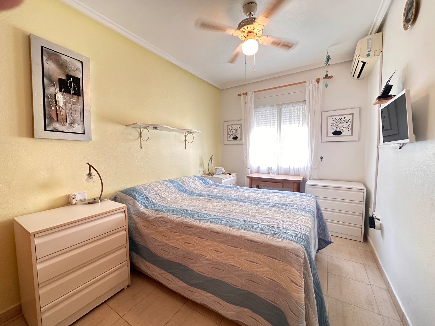 Apartamento en planta baja de 2 dormitorios 1 baño en la Florida