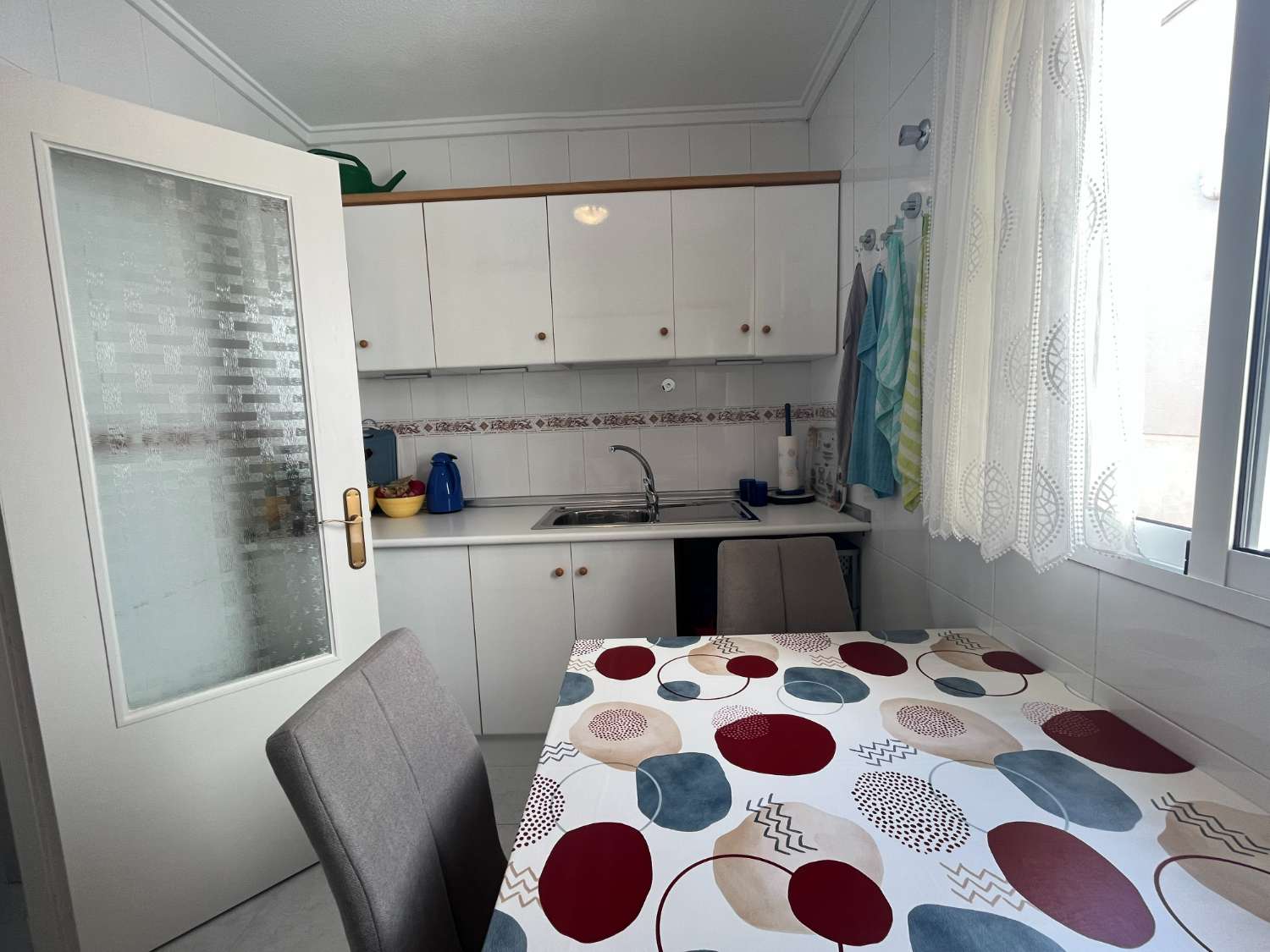 Takvåning med 2 sovrum med privat solarium och havsutsikt