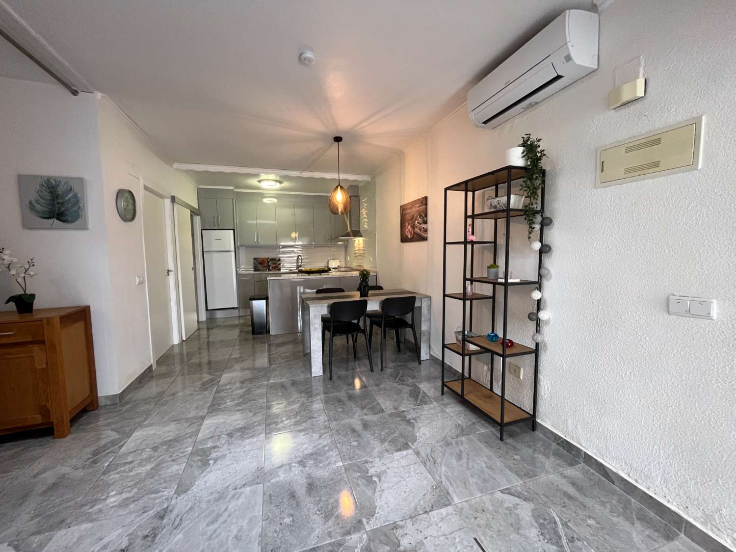 Encantadora casa reformada de 2 dormitorios y 2 baños!