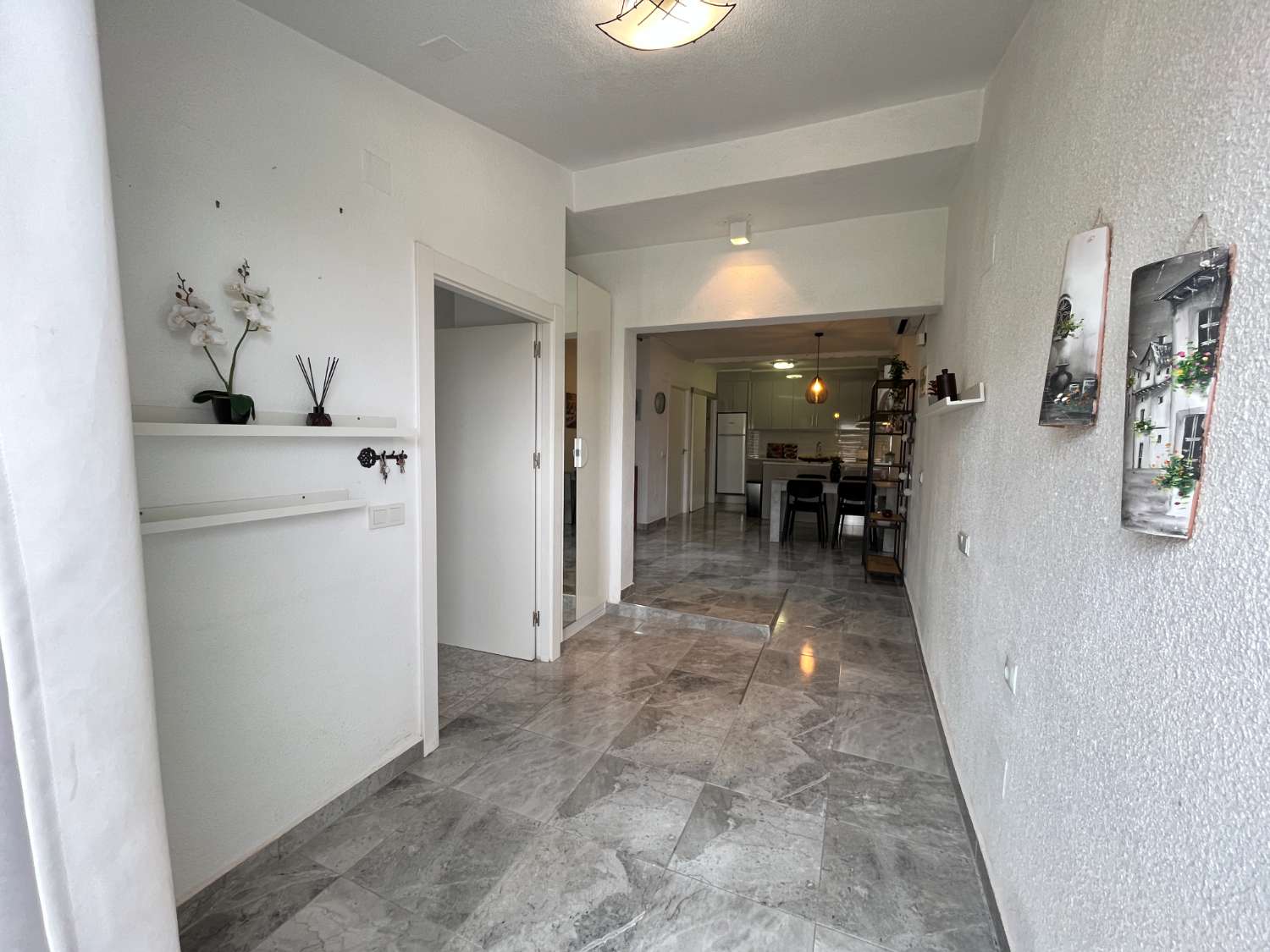 Encantadora casa reformada de 2 dormitorios y 2 baños!