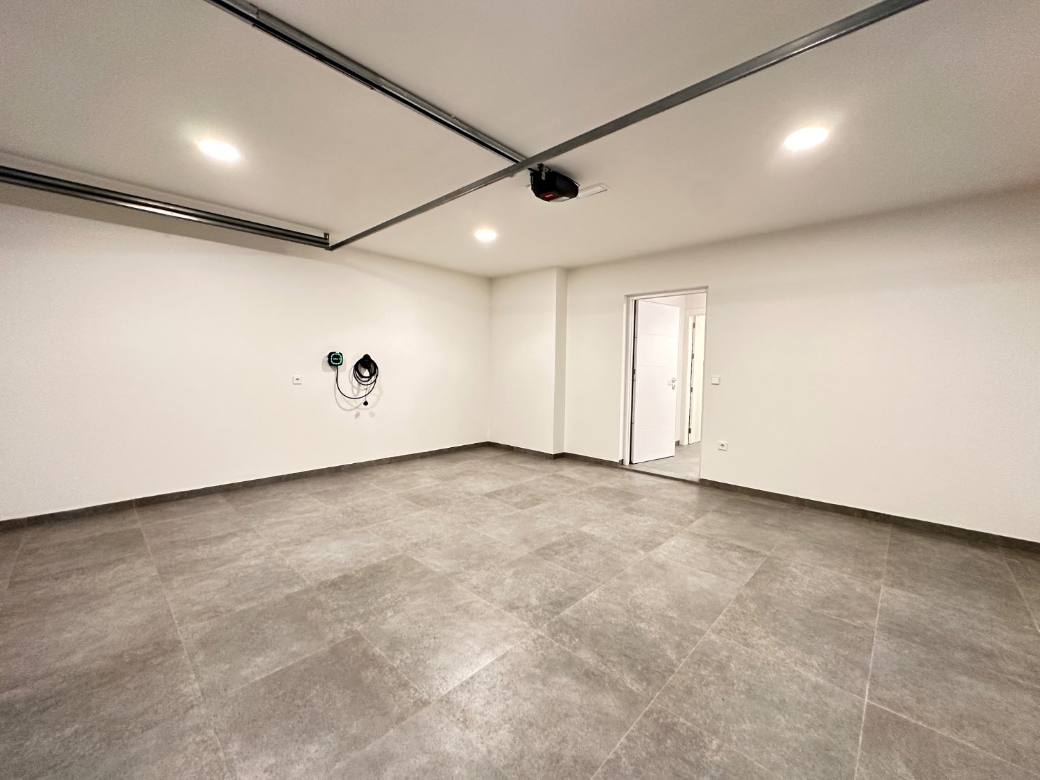 Vivienda de obra nueva con piscina lista para entrar a vivir 5 dormitorios en Lo Pagan ( san Pedro del pinatar )