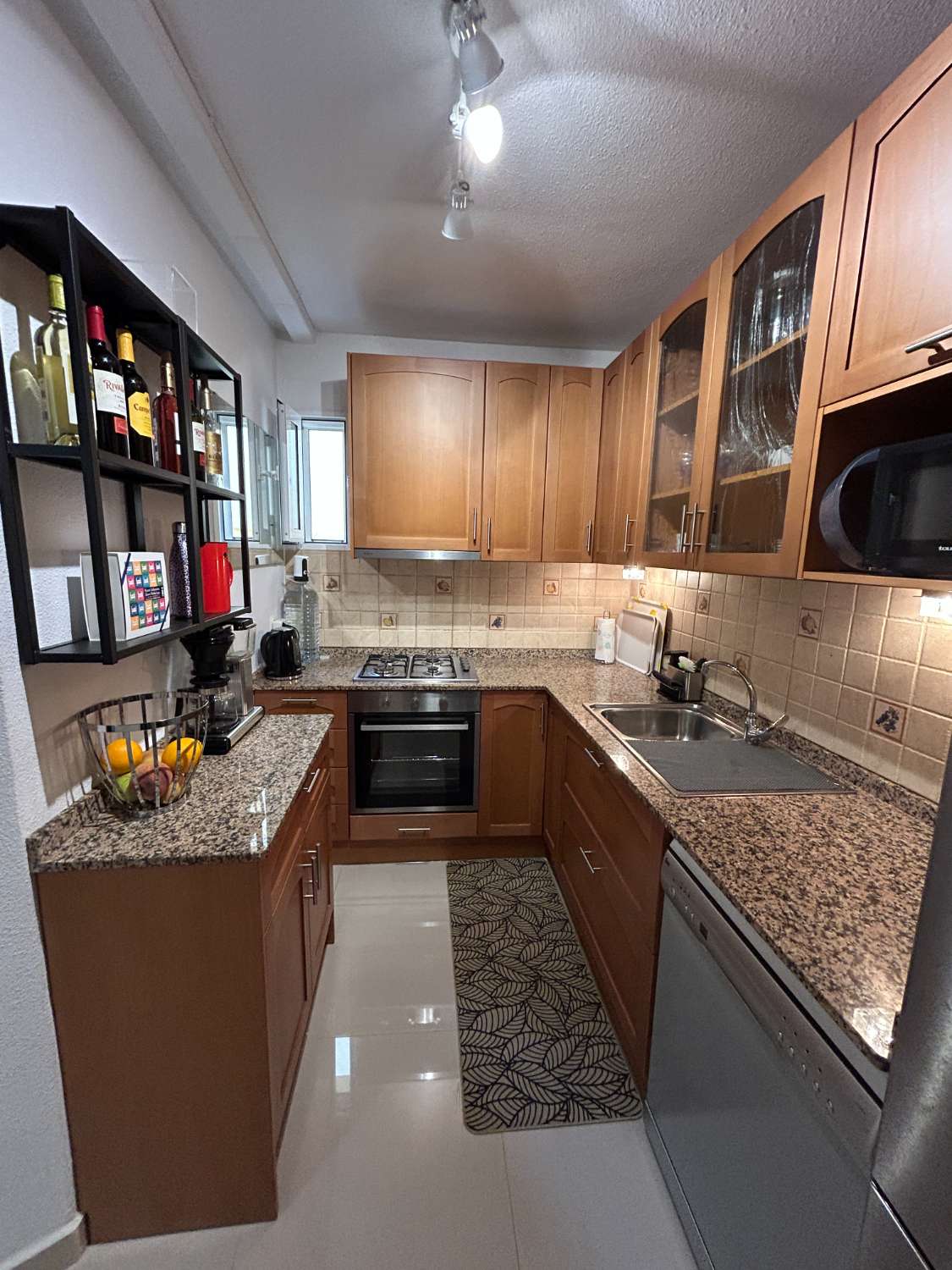 Bungalow de 2 dormitorios y 2 baños en una comunidad cerrada en Orihuela costa