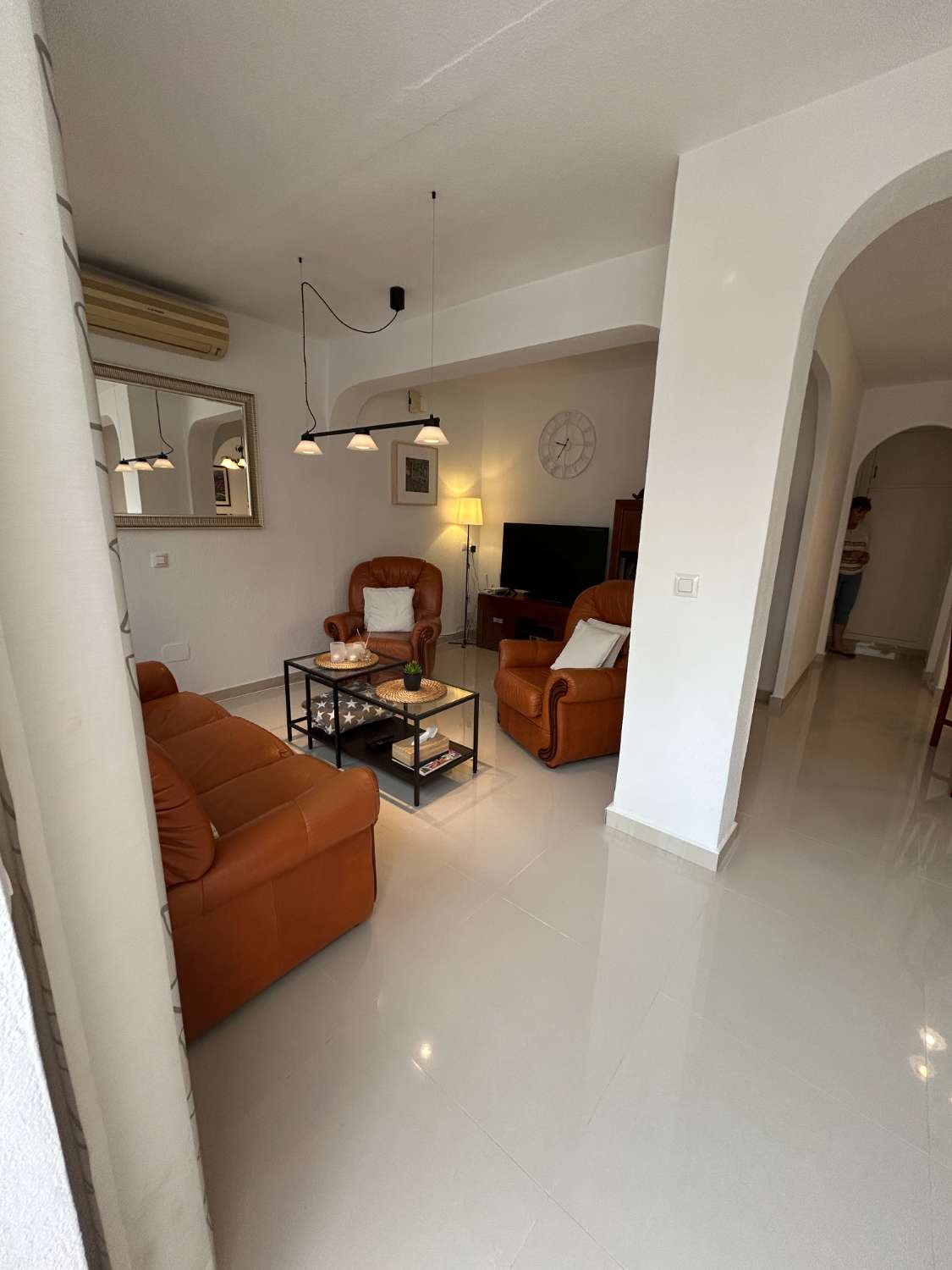 Bungalow de 2 dormitorios y 2 baños en una comunidad cerrada en Orihuela costa