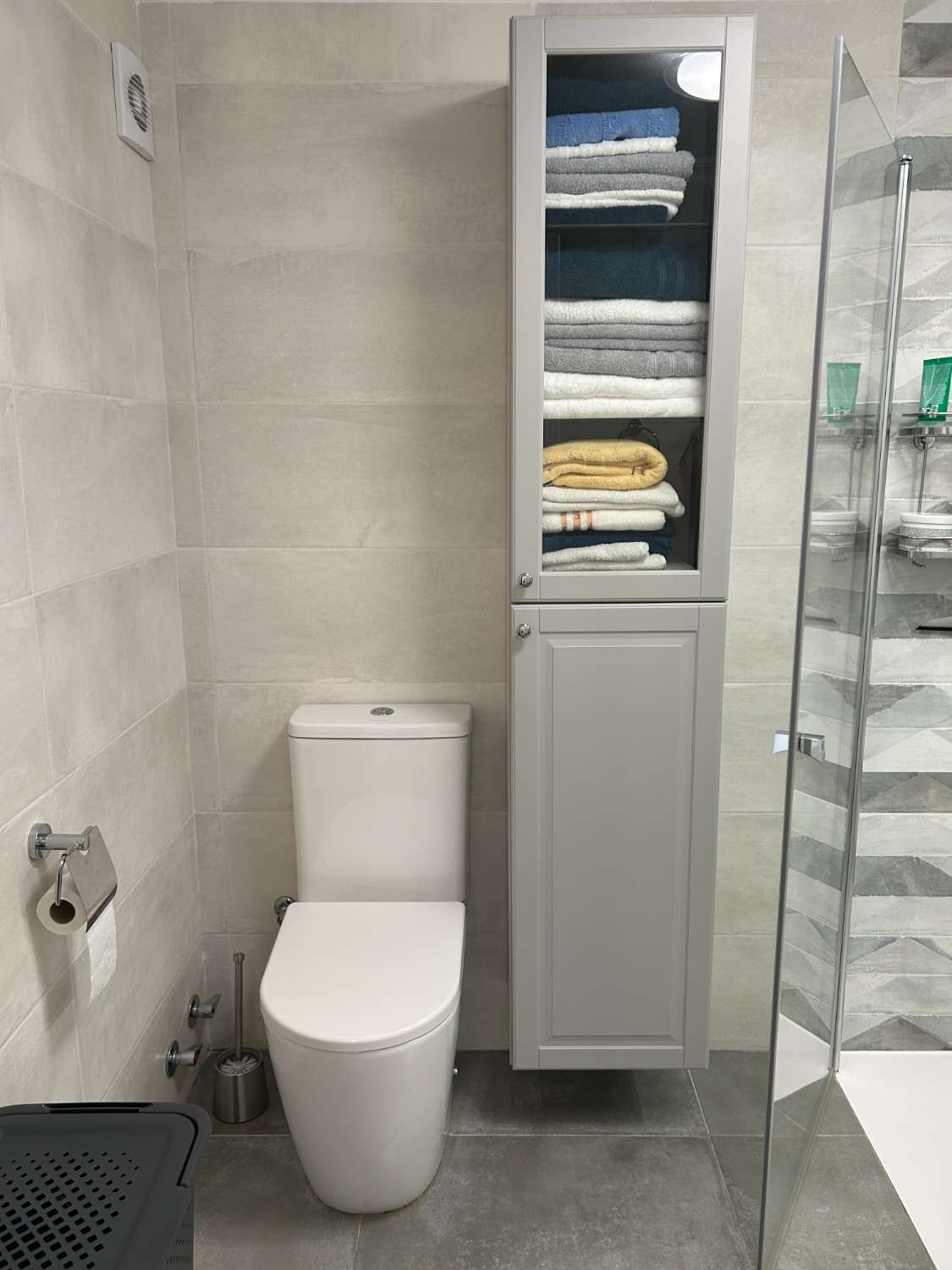 Bungalow de 2 dormitorios y 2 baños en una comunidad cerrada en Orihuela costa