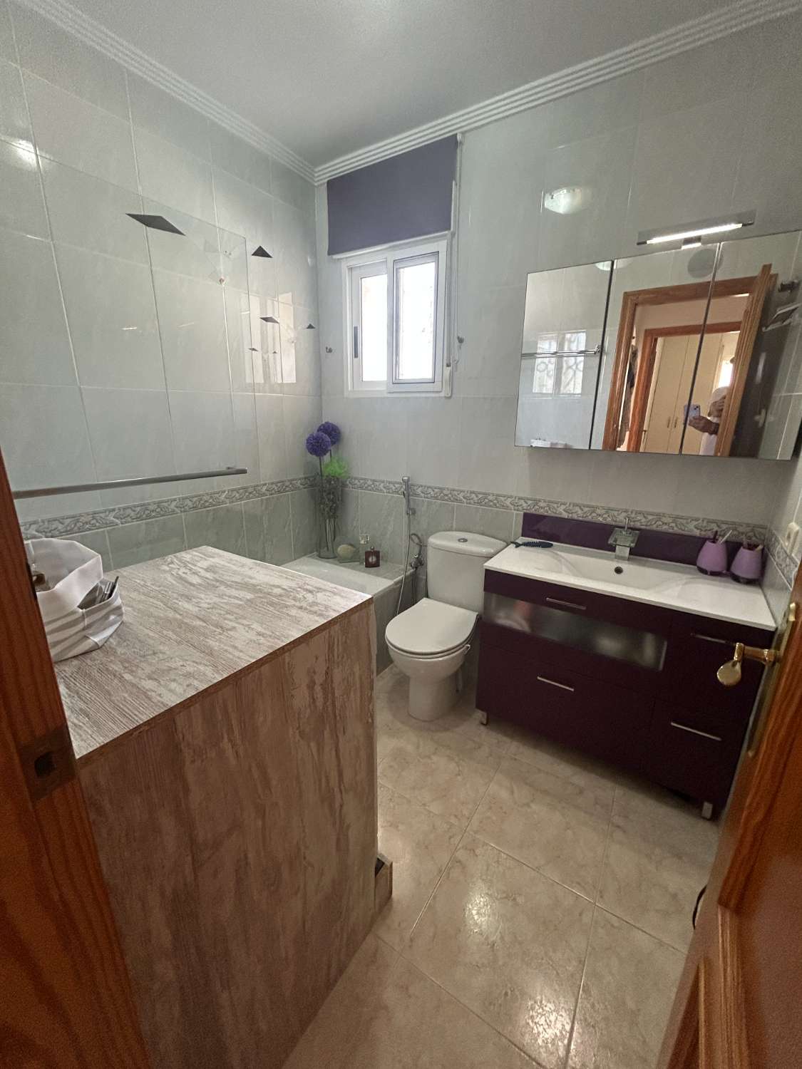 Casa independiente de 2 dormitorios, 2 baños, 1 piscina comunitaria