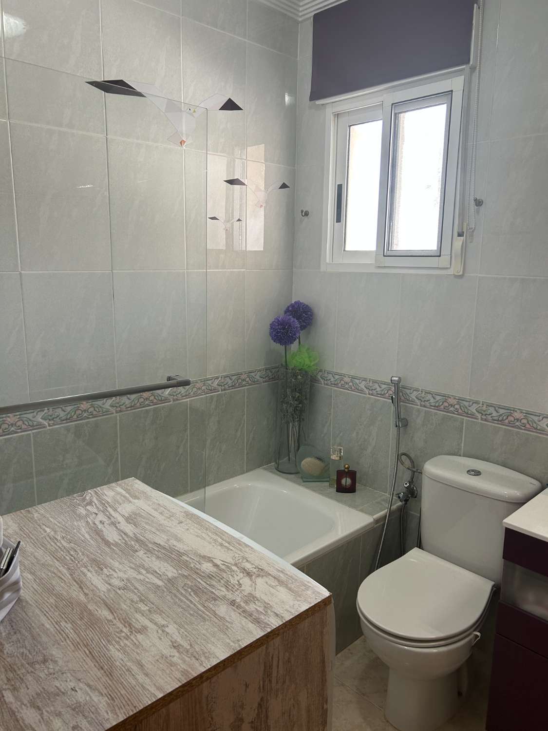 Casa independiente de 2 dormitorios, 2 baños, 1 piscina comunitaria