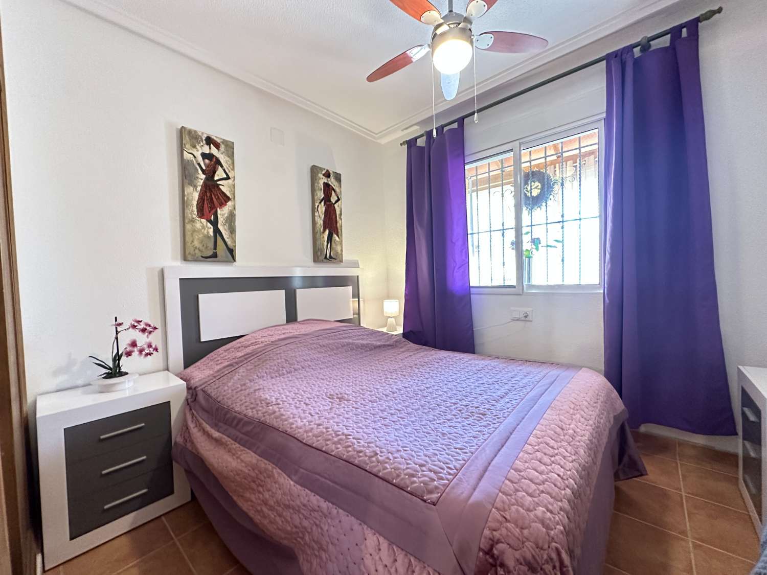 Casa de 3 dormitorios y 2 baños en comunidad cerrada con piscina comunitaria