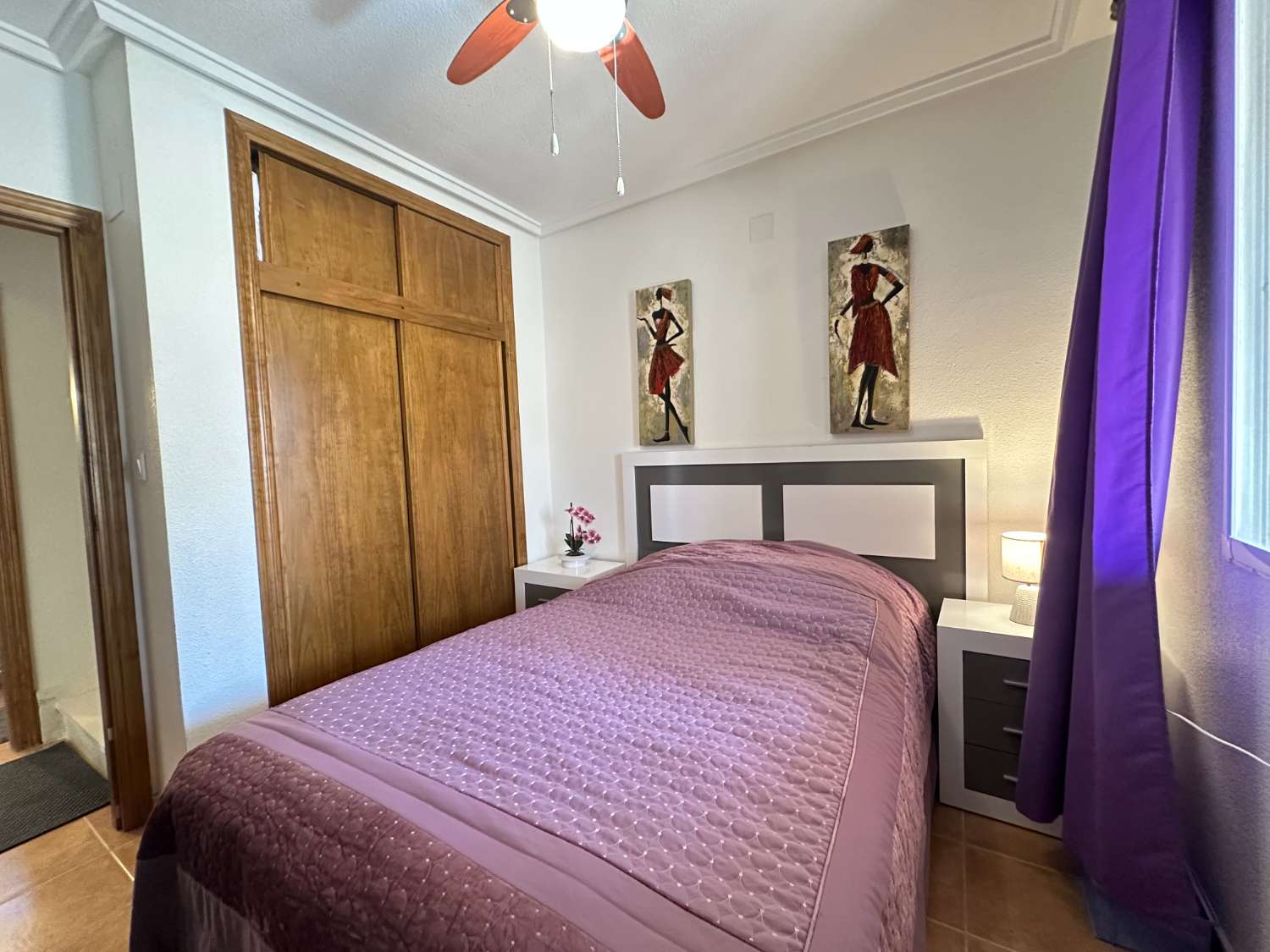 Casa de 3 dormitorios y 2 baños en comunidad cerrada con piscina comunitaria