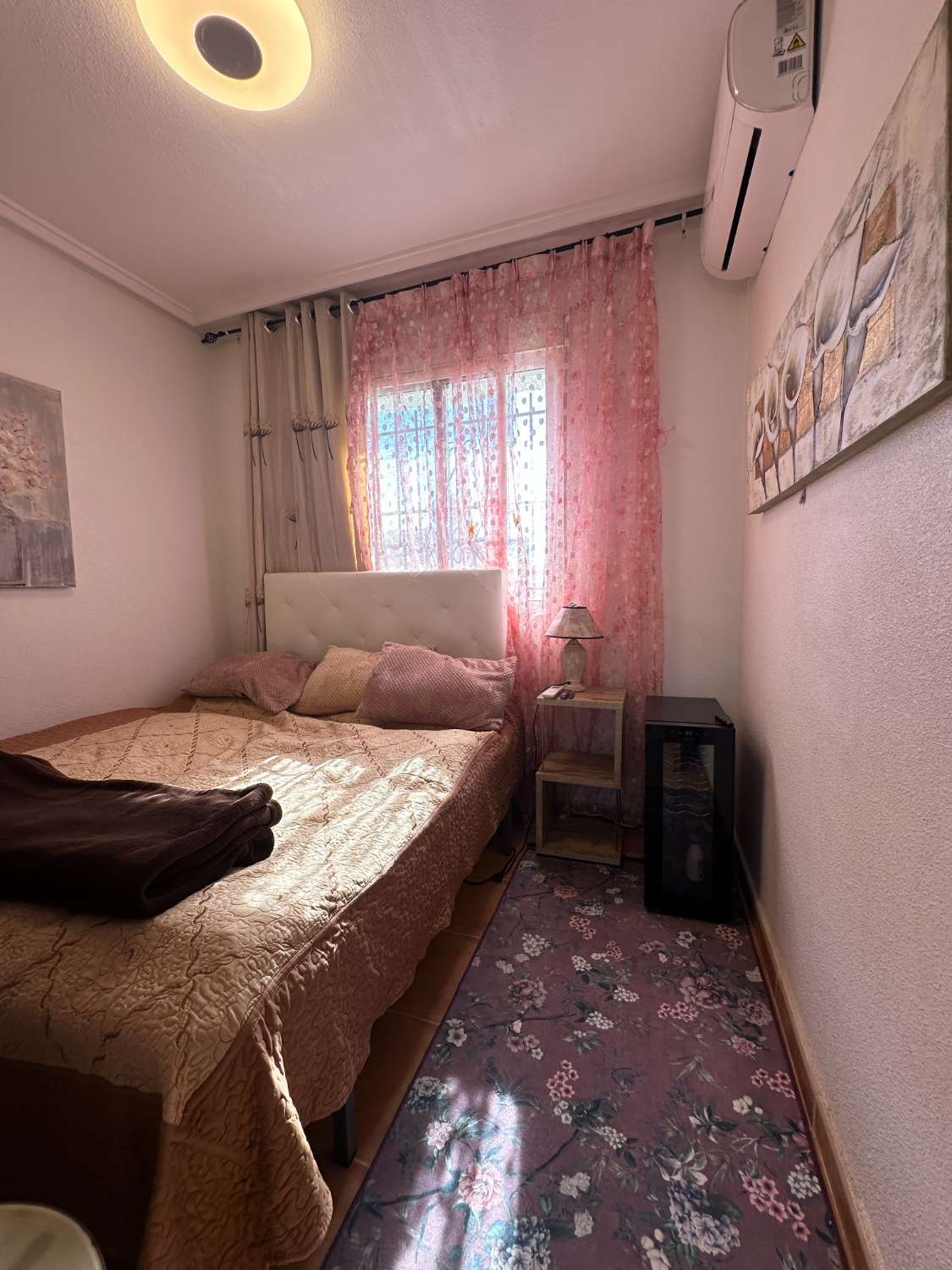 Casa de 3 dormitorios y 2 baños en comunidad cerrada con piscina comunitaria