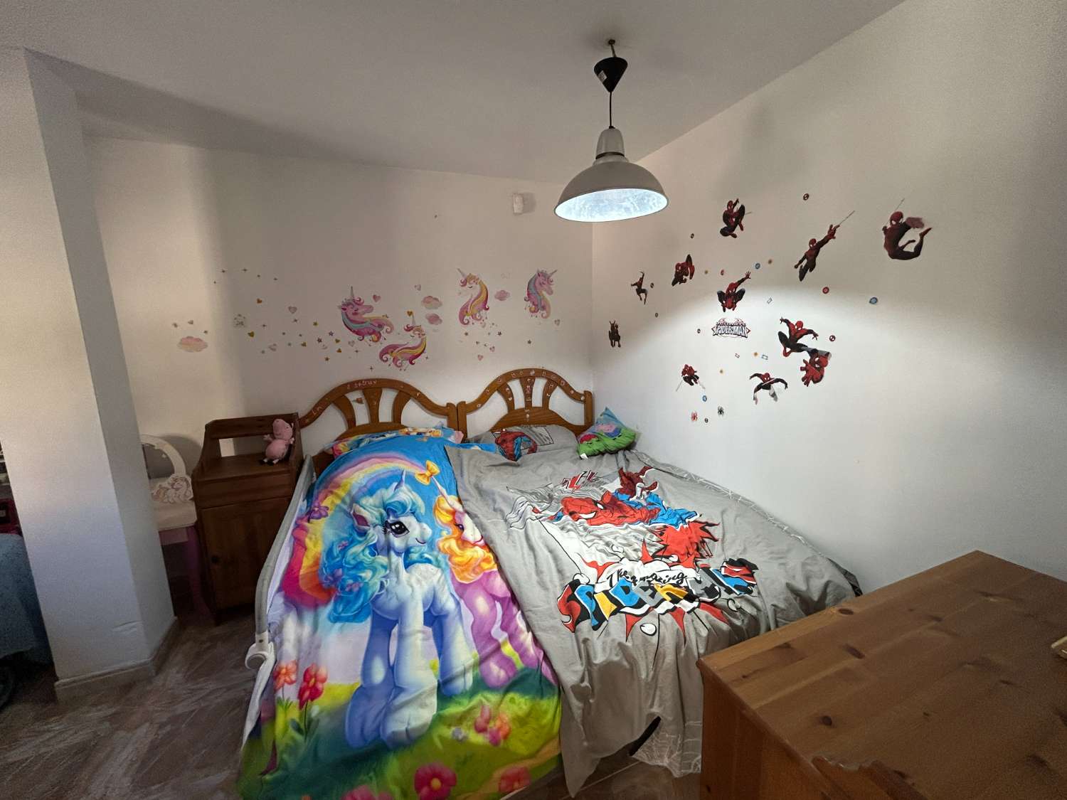 Villa de 4 dormitorios con apartamento independiente y piscina privada, cerca de Zenia Boulevard