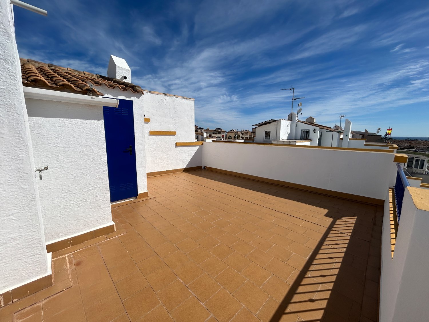 Duplex 3 dormitorios 2 baños en la Florida , Orihuela costa