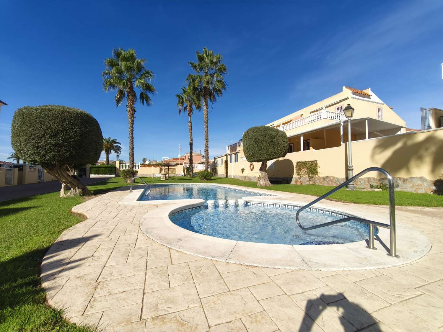 2 værelses ejendom i det eksklusive indhegnede samfund Macarena II