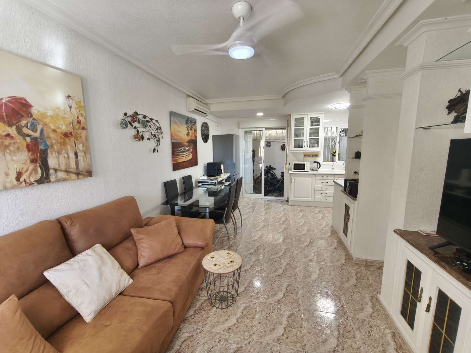 2 værelses ejendom i det eksklusive indhegnede samfund Macarena II