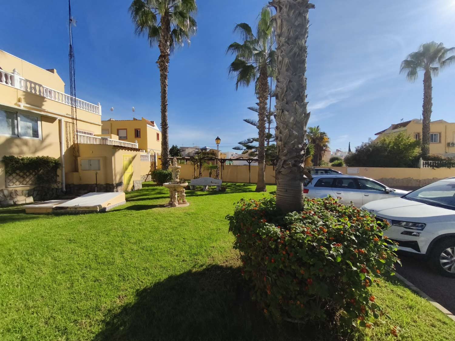 2 værelses ejendom i det eksklusive indhegnede samfund Macarena II